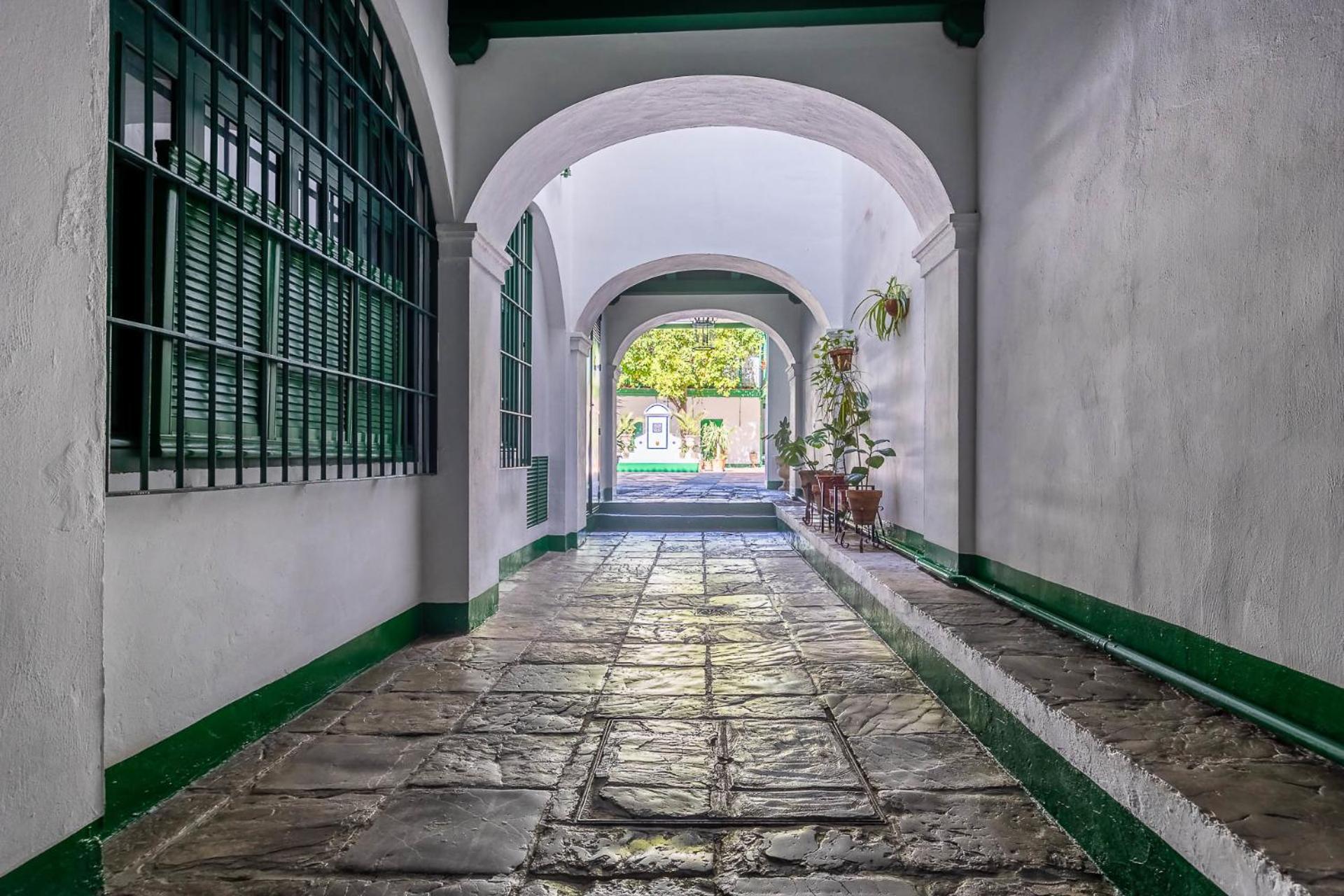 Comfy Away - Estudio En Patio De Vecinos En Las Setas Seville Ngoại thất bức ảnh