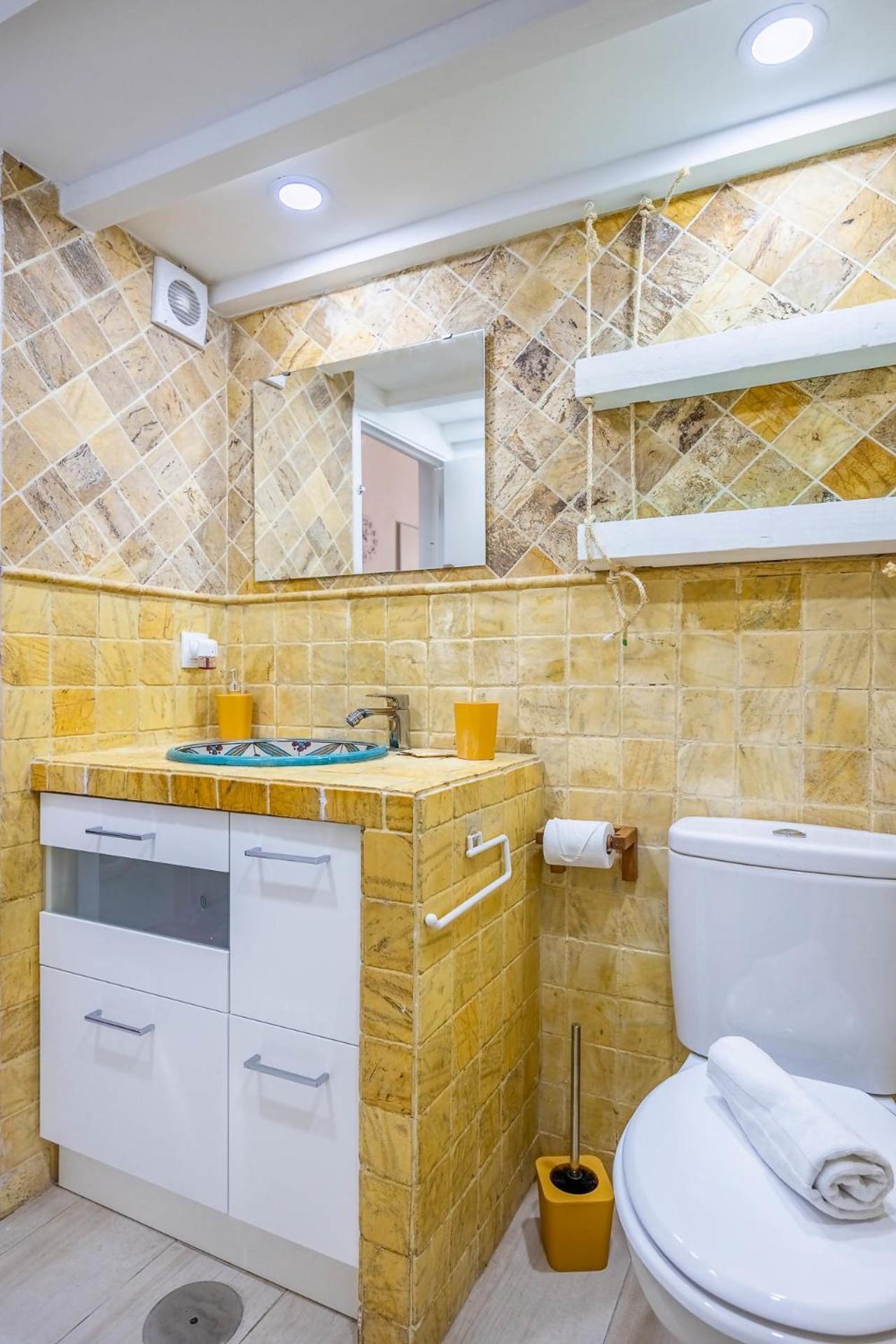 Comfy Away - Estudio En Patio De Vecinos En Las Setas Seville Ngoại thất bức ảnh