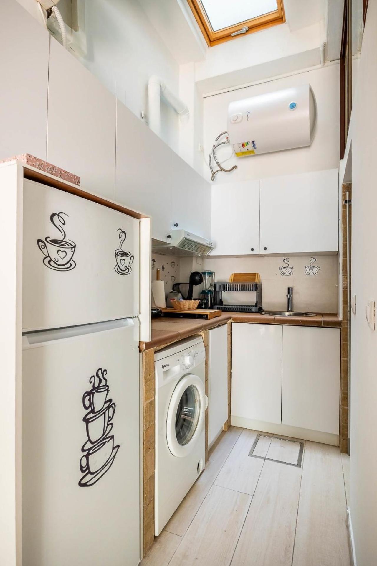 Comfy Away - Estudio En Patio De Vecinos En Las Setas Seville Ngoại thất bức ảnh
